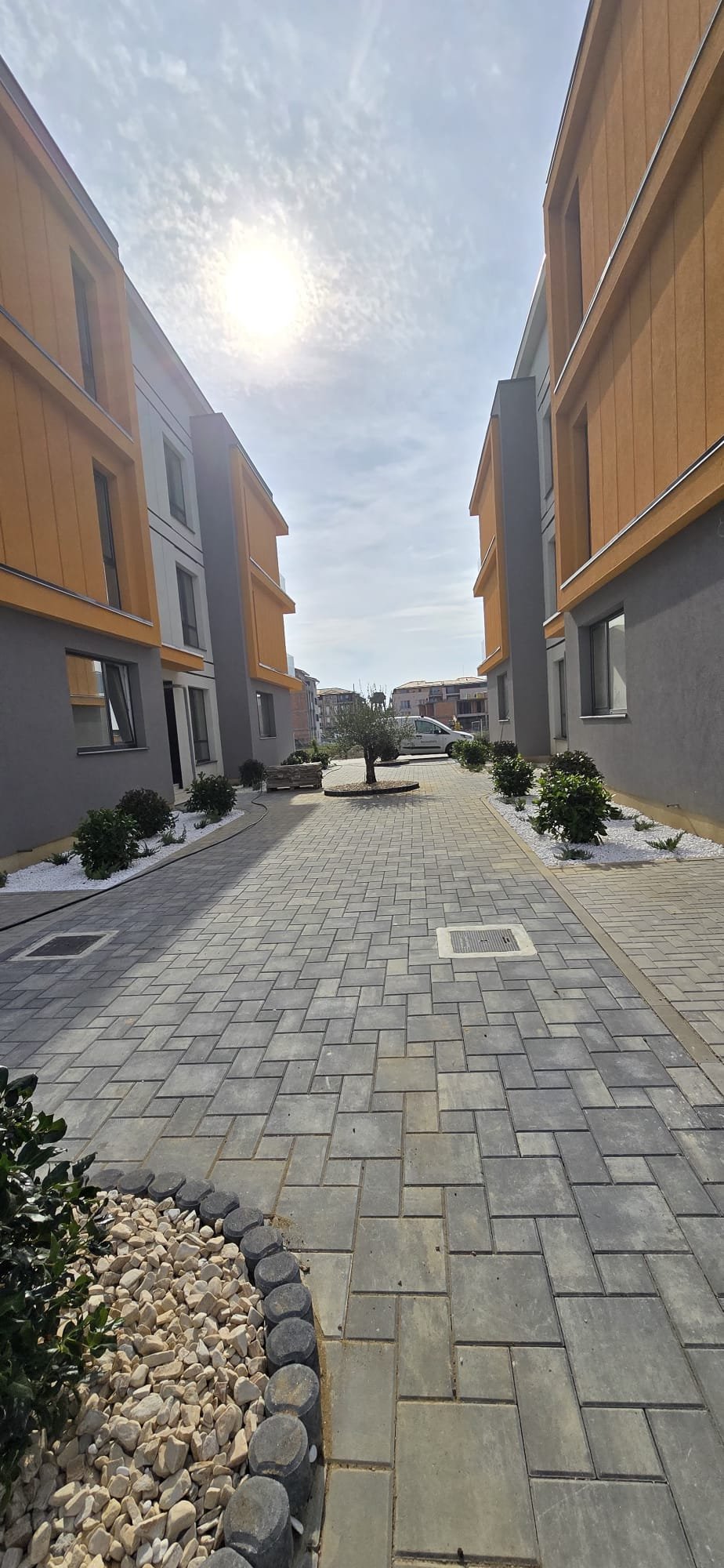GIROKLIMA TERMIC — Două blocuri în Giroc — 36 de apartamente